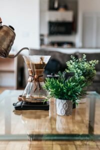 Image of carafe placed on the table.